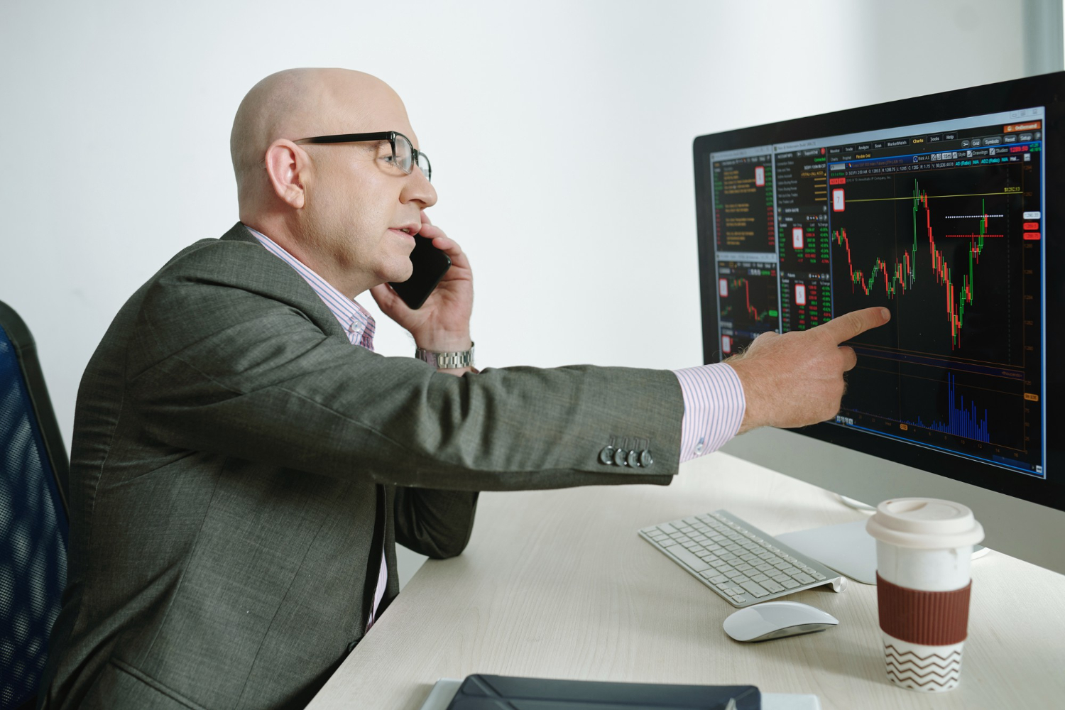 โบรกเกอร์ Forex สเปรดต่ำ
